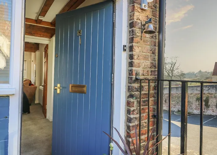 1 Rodgers Mews