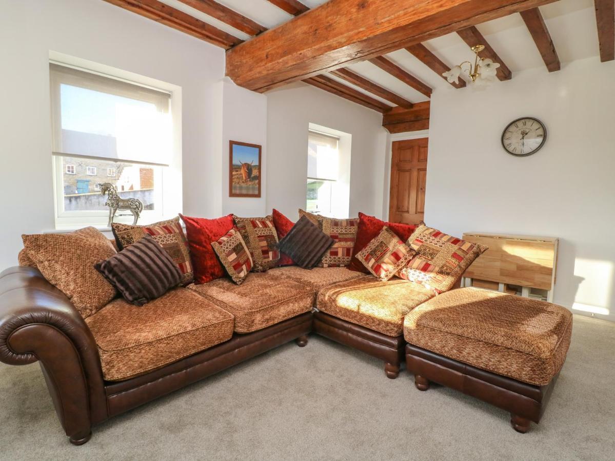 1 Rodgers Mews * Malton